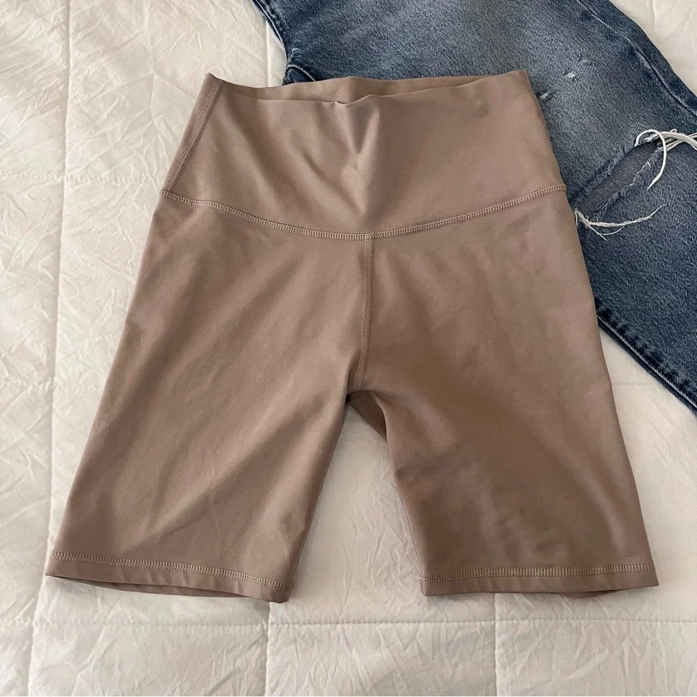 Aerie Biker Shorts Nude Size Medium - Picture 1 of 4
